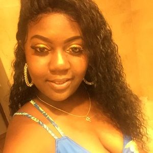 Meet your Posher, Keisha